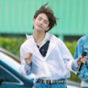 Meet your Posher, Becca